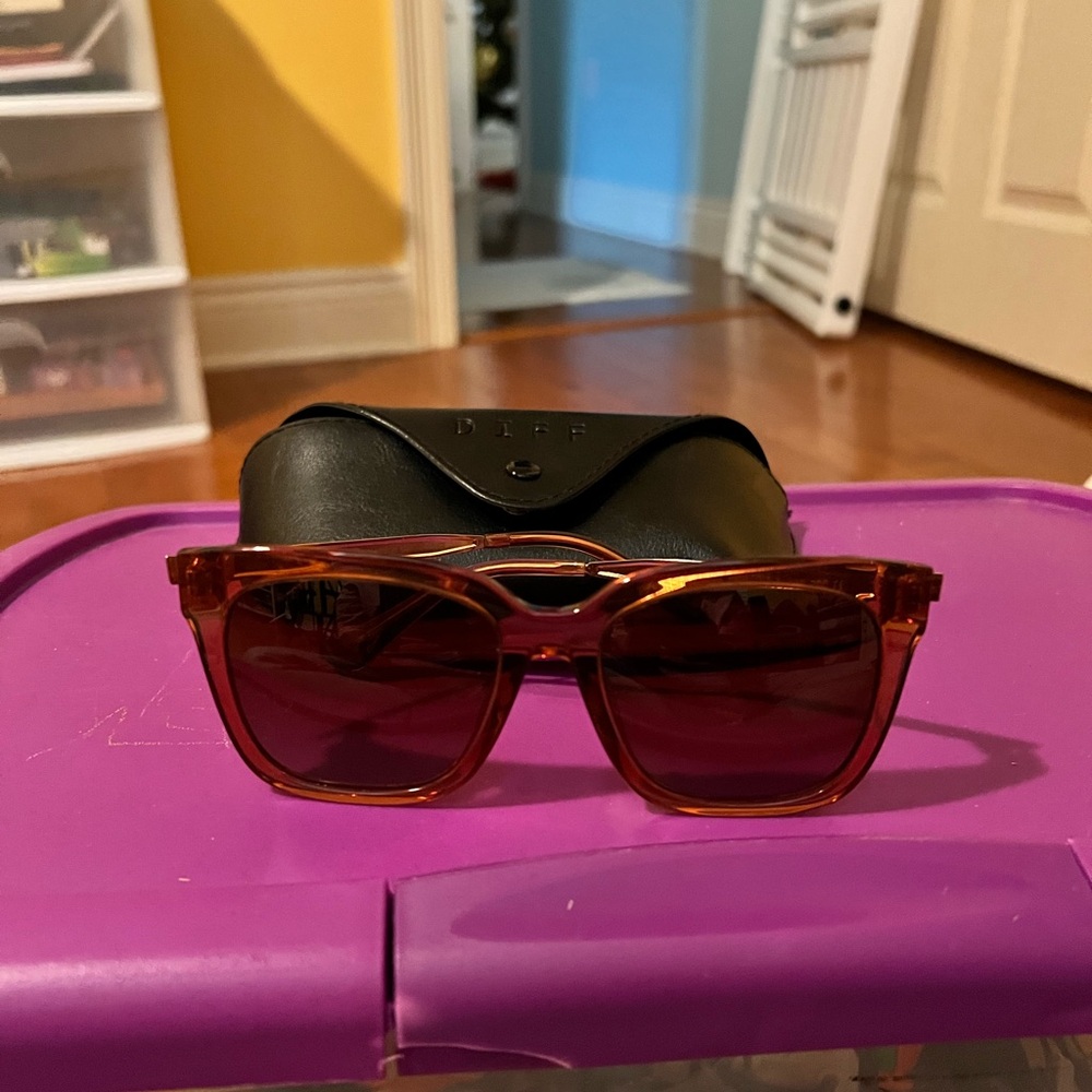 Diff Sunglasses - Picture 2 of 4
